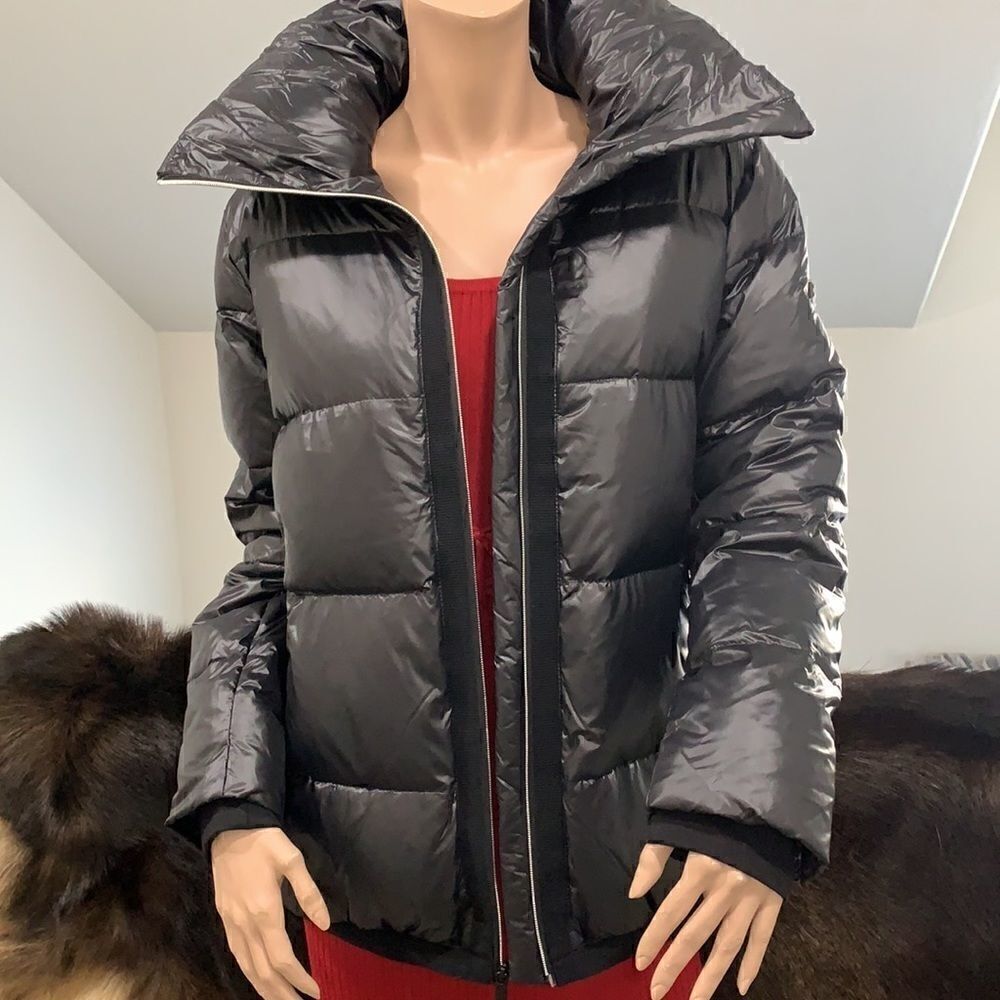 New BCBGMAXAZRIA  Womens Patent Quilted Puffer Down Jacket